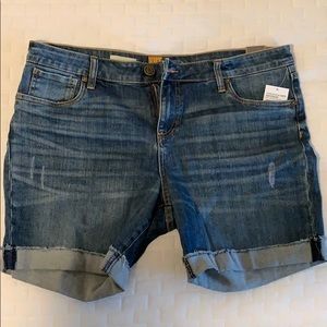 NWT 6” Inseam Kut Katy Boyfriend Shorts